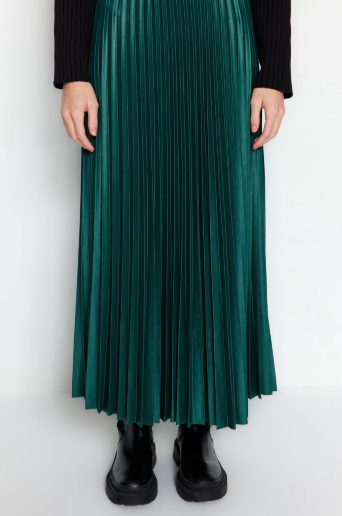 Emerald Pleated Skirt